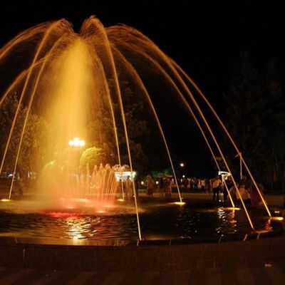2.5" ทองเหลืองปรับได้ SSingle Jet Fountain หัวฉีดสเปรย์