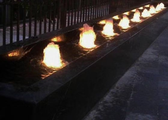 80 L / M 1 นิ้ว Dancing Fountain Jet Nozzle พร้อมหลอดไฟ