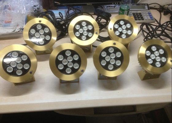 DMX512 ทองเหลือง 2700K 6W RGB นำไฟใต้น้ำสระว่ายน้ำ